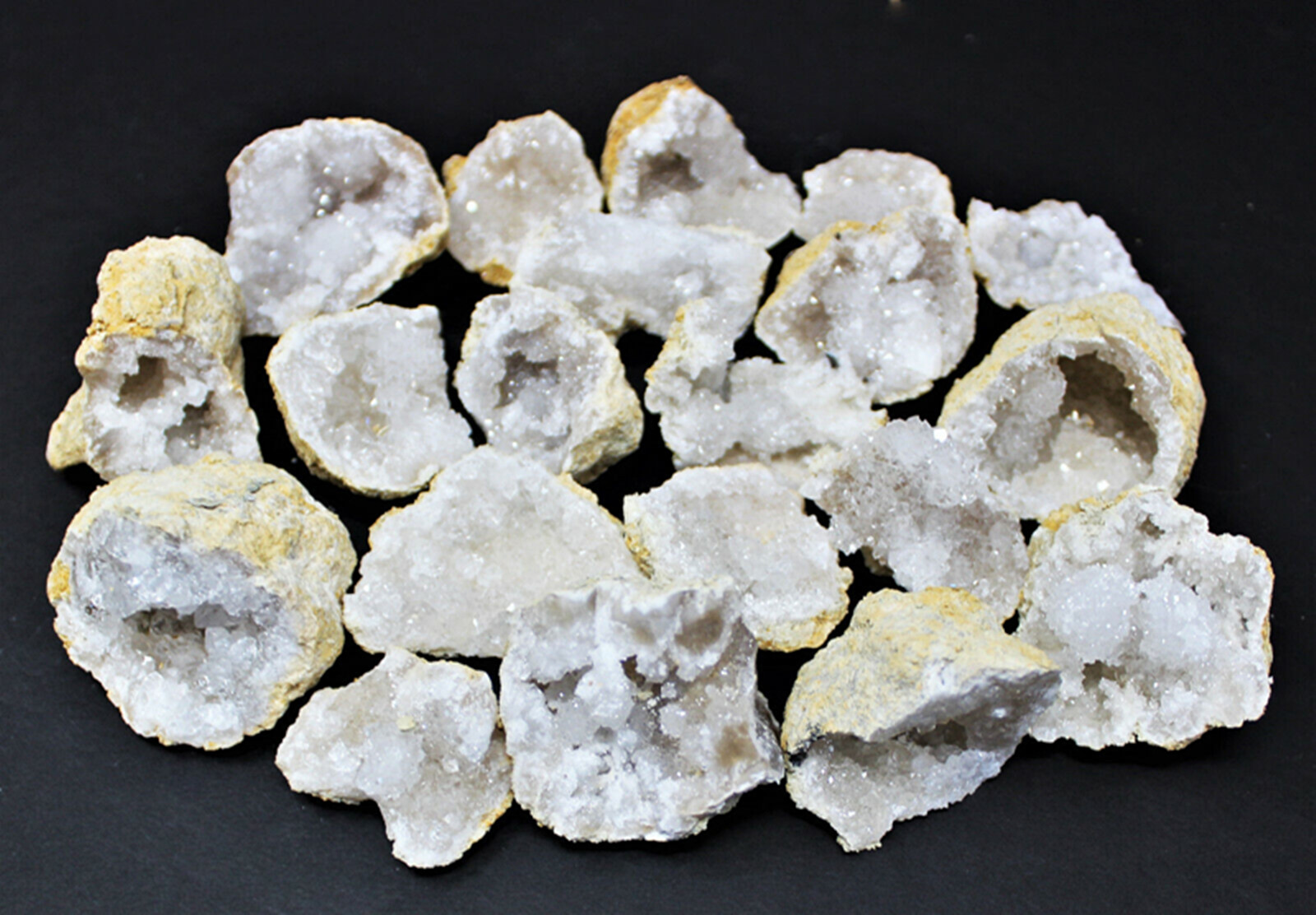 Large Unopened Moroccan Crysta - огляд і ціна Geode Crystal Break